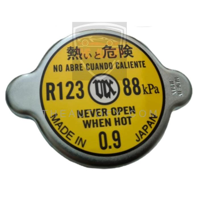 Car Radiator Cap R-123 (Made in japan)