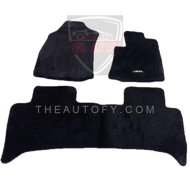 Toyota Hilux Revo Floor Mats - Model 2015-2025 - THEAUTOFY.COM
