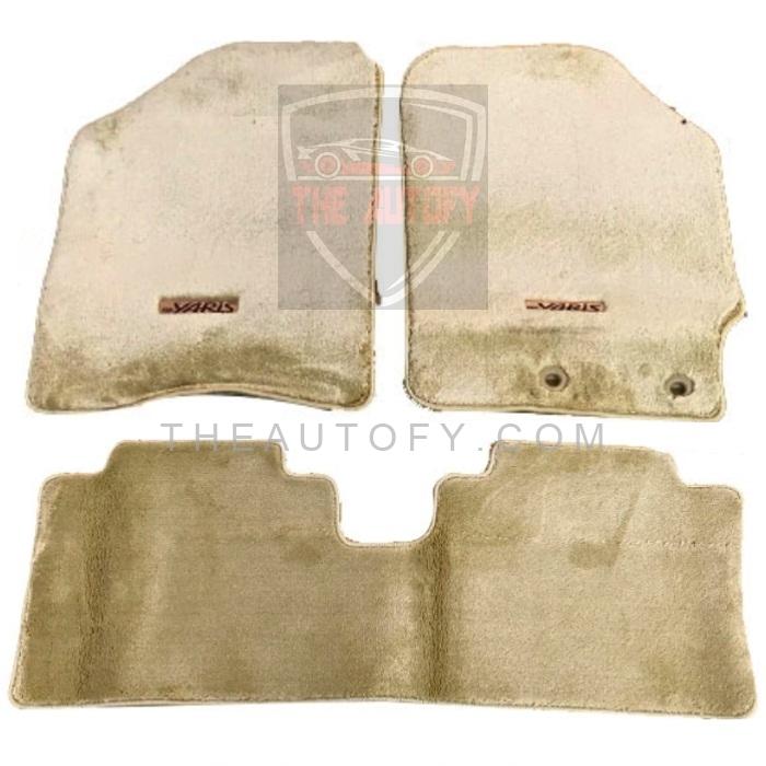 Toyota Yaris Floor Mats Model 20202024 THE AUTOFY